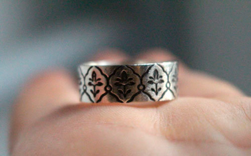 Iris, anillo flor art nouveau en plata