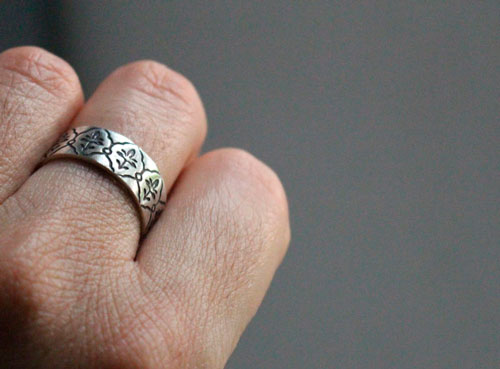 Iris, anillo flor art nouveau en plata
