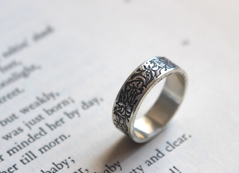 Iris, anillo flor en plata