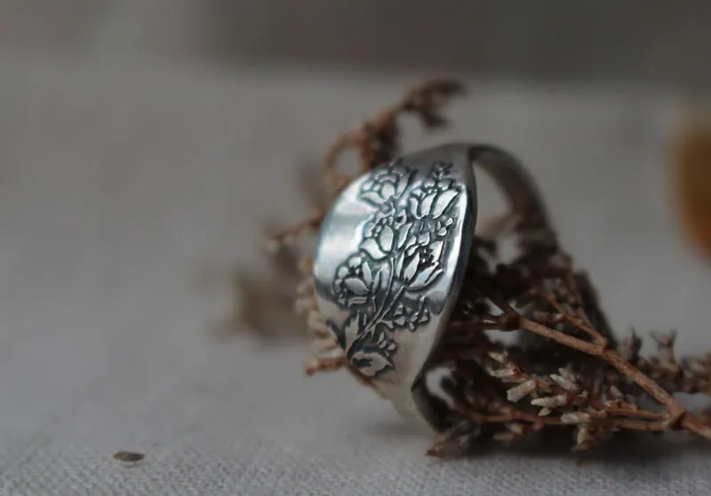 Jardín de rosas, anillo de flores en plata