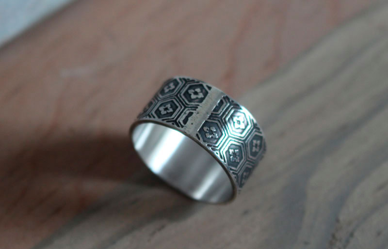 Kikko, Japanese turtle scale ring in sterling silver