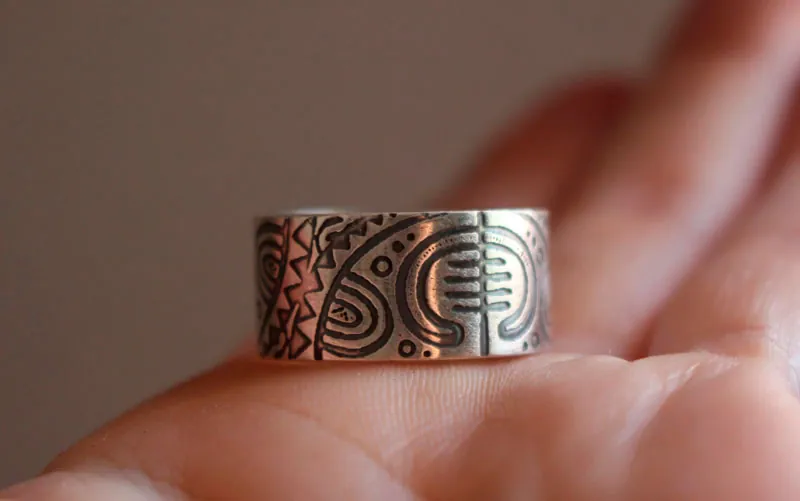 Kirituhi, anillo tatuaje maorí en plata