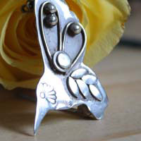 Kolibri, broche de colibrí fantástico en plata