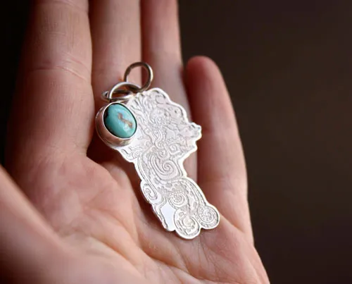 Kukulkán, dije serpiente emplumada maya en plata y turquesa