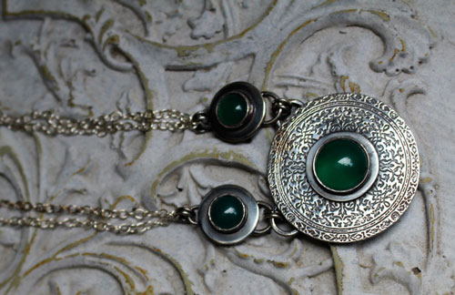 La Dama del Lago, collar medieval en plata y ágata verde