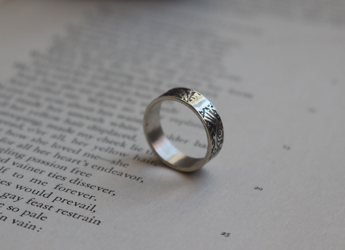 La danza de los cuervos, anillo ave legendaria en plata