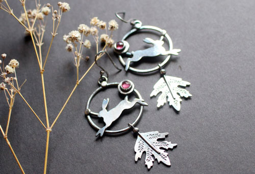 La liebre del amanecer, aretes campiranos en plata y turmalina rosa