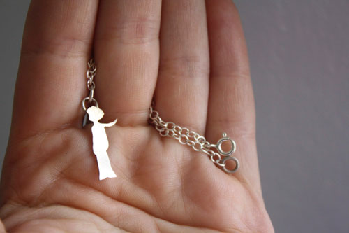 La silueta del Principito, pulsera Saint-Exupéry en plata