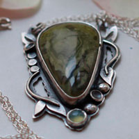 Laurelin, elven botanical necklace in silver, green jasper and chalcedony