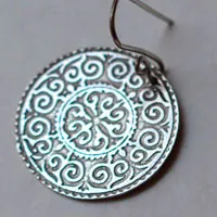 Leoda, aretes de escudo vikingo en plata