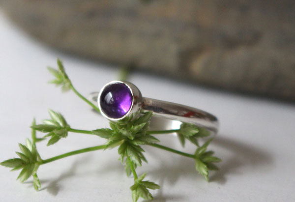 Lilac, purple flower ring in sterling silver and amethyst