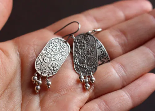 Lina, aretes flores asiáticas en plata