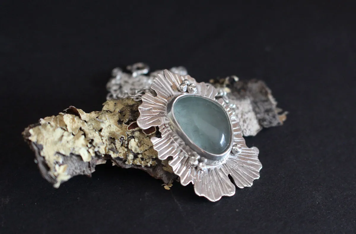 Liquen fluorita, collar simbiótico en plata y fluorita