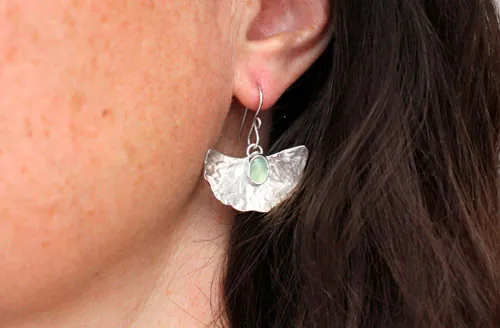 Lirio de estanque, aretes hojas de nenúfar en plata y crisoprasa