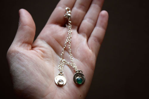 Lluvia de primavera, pulsera renacimiento en plata, piedra de luna y ágata verde