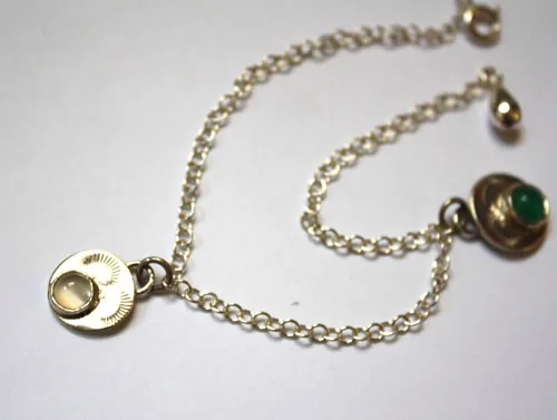 Lluvia de primavera, pulsera renacimiento en plata, piedra de luna y ágata verde