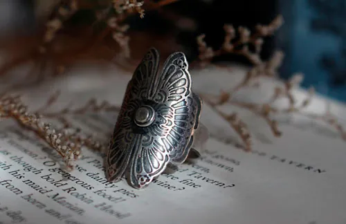 Los amantes mariposa, anillo de leyenda china en plata