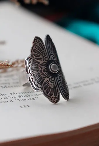 Los amantes mariposa, anillo de leyenda china en plata