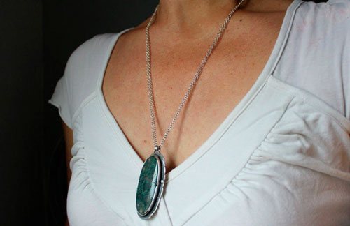 Love gives roots, romantic quote necklace in silver and moss agate