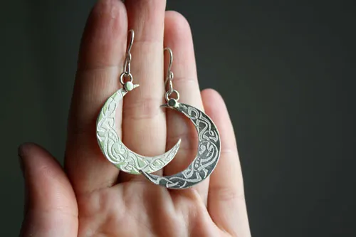 Luna celta, aretes astro nocturno celta en plata