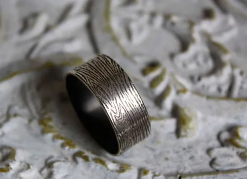 Madera, anillo textura de tronco de árbol en plata