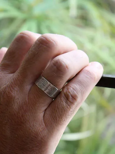 Madera, anillo textura de tronco de árbol en plata