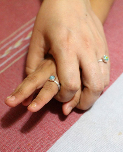 Madre e hija, anillo familiar en plata y millefiori