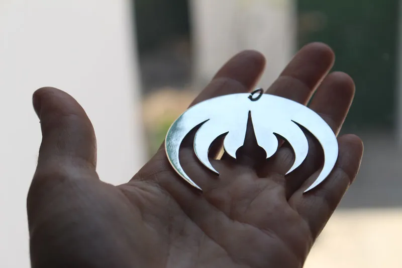 Magma deluxe, dije logo de la banda de rock en plata