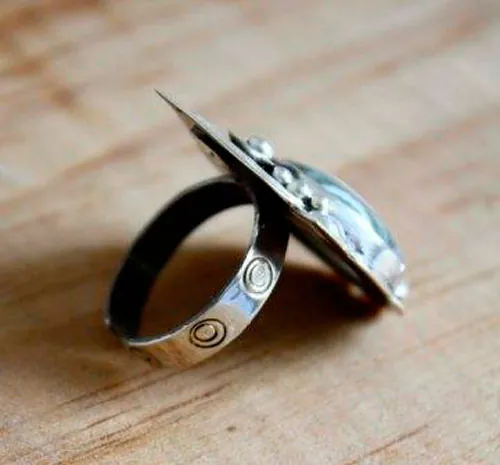 Mahila, anillo tercer ojo indio en plata y jaspe oceánico