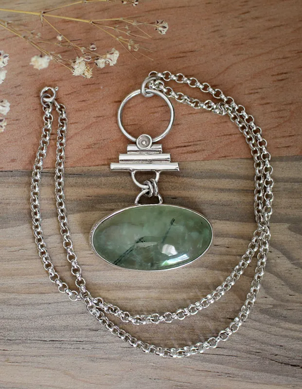 Maïa, collar romano en plata y prehnita