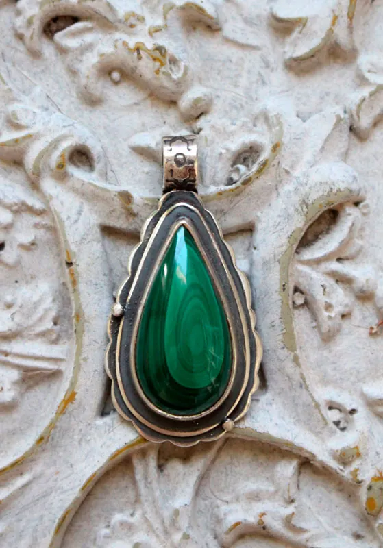 Malaquita, dije verde en plata y malaquita