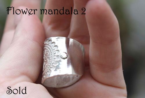 Mandala flor, anillo de meditación en plata