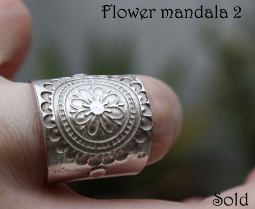 Mandala flor, anillo de meditación en plata