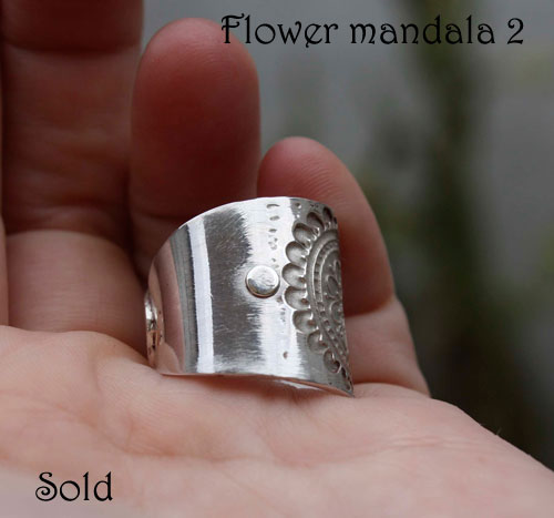 Mandala flor, anillo de meditación en plata