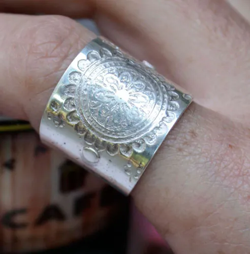 Mandala flor, anillo de meditación en plata
