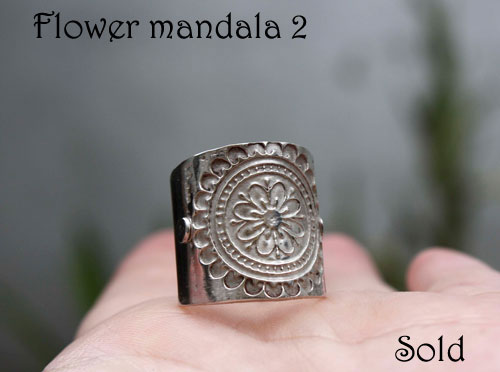 Mandala flor, anillo de meditación en plata