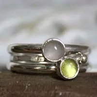 Manglar, anillo apilable en plata, peridoto y aguamarina