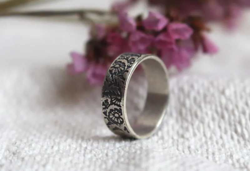 Margarita, anillo flor en plata