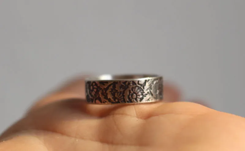 Margarita, anillo flor en plata