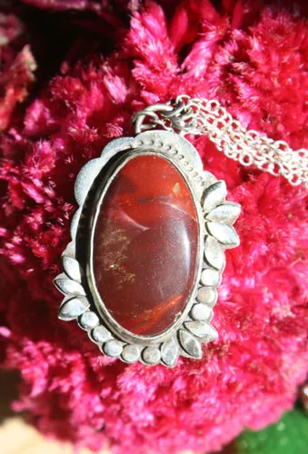 María Antonieta, collar flor barroca camafeo en plata y jaspe mookaíta