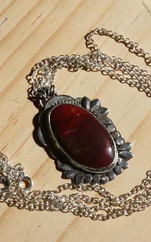 María Antonieta, collar flor barroca camafeo en plata y jaspe mookaíta