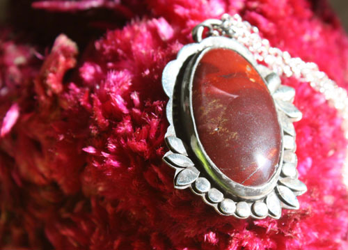 María Antonieta, collar flor barroca camafeo en plata y jaspe mookaíta