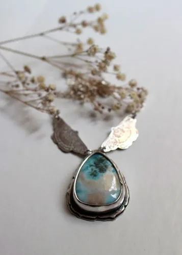 Mariposa del alma, collar guía griega en plata y larimar
