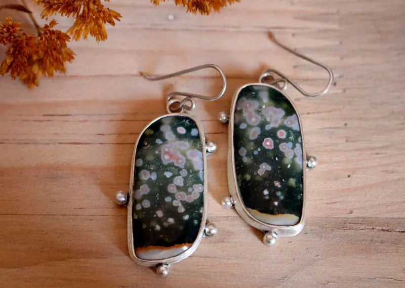 Melodía del universo, aretes bóveda celeste en plata y jaspe oceánico