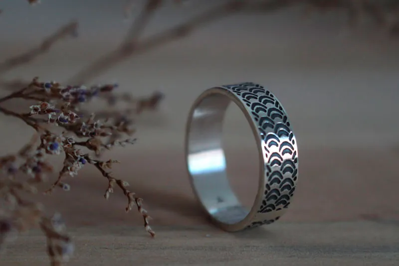 Melusina, anillo escamas de serpiente en plata