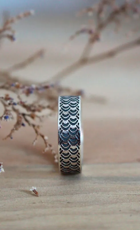Melusina, anillo escamas de serpiente en plata