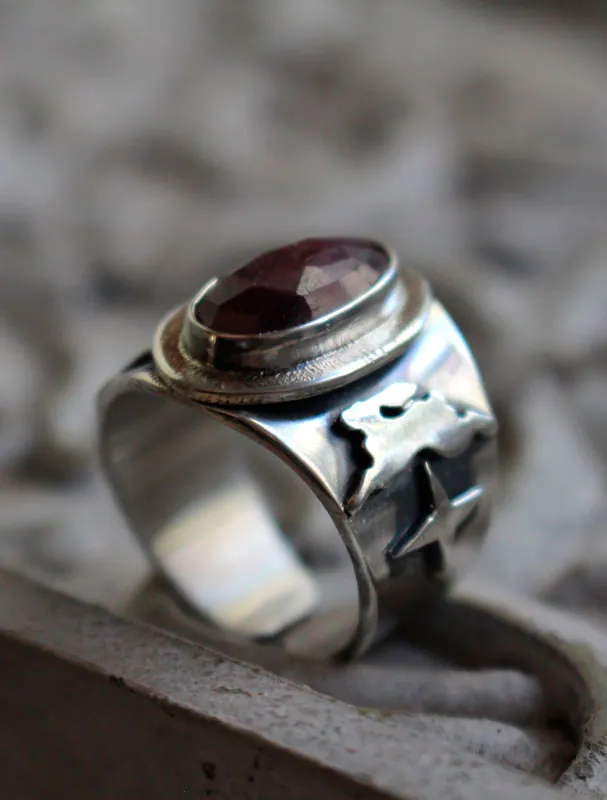 Mi estrella, anillo liebre de las estrellas en plata con rubí