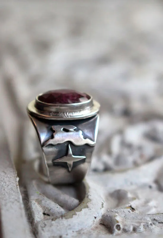 Mi estrella, anillo liebre de las estrellas en plata con rubí