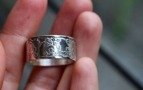 Misaki, Japanese cherry blossom branch ring in silver