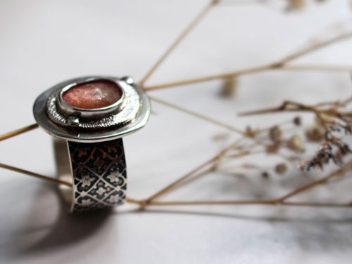 Morning dew, nature’s awakening ring in silver and pink sapphire